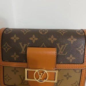 LV classic flap ladies bag Daphne bag